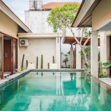 Cosy And Cheerful 2 Bedroom Villa 5Mins To Finns Canggu Esterno foto