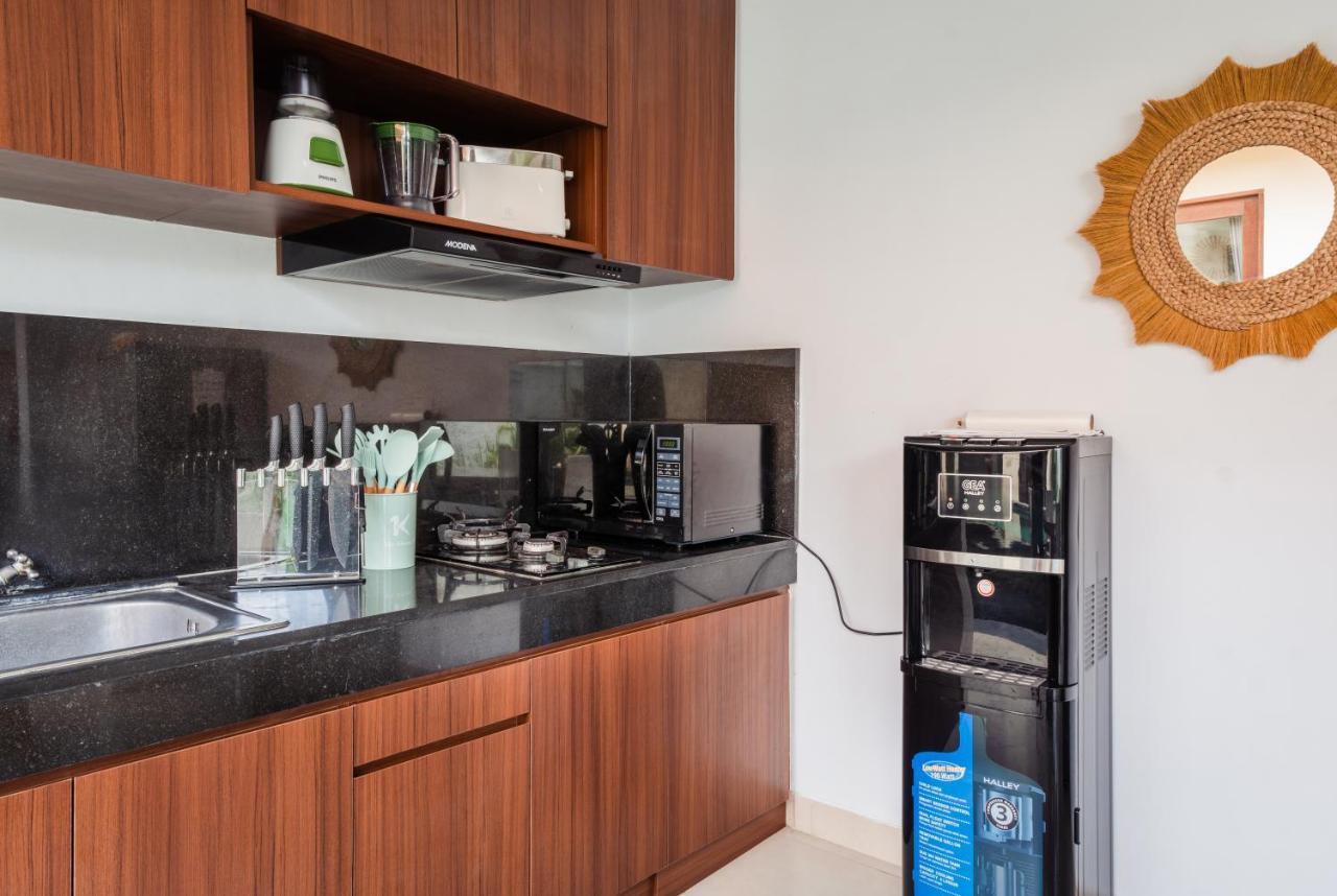 Cosy And Cheerful 2 Bedroom Villa 5Mins To Finns Canggu Esterno foto