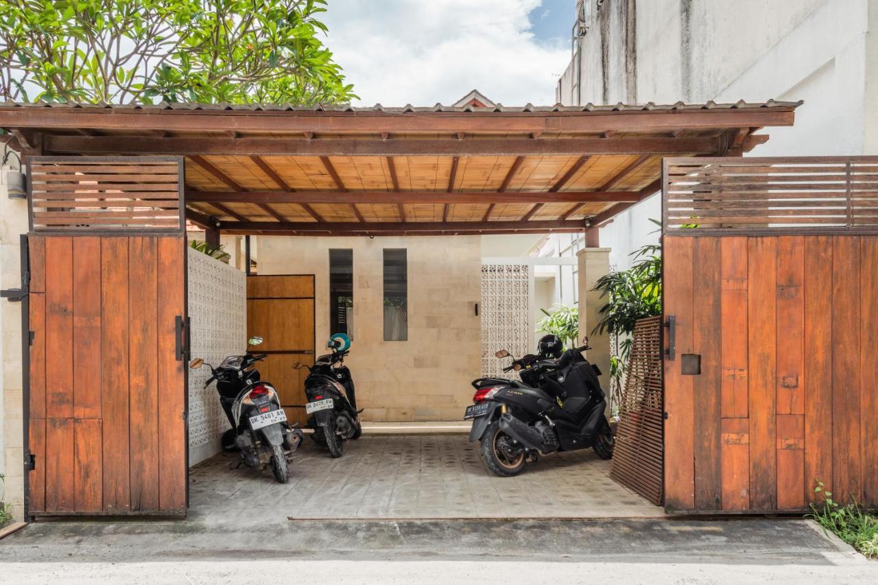Cosy And Cheerful 2 Bedroom Villa 5Mins To Finns Canggu Esterno foto